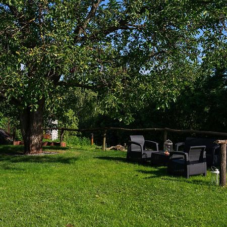 Apartament Tiny House Mezi Sklepy Kobylí Zewnętrze zdjęcie