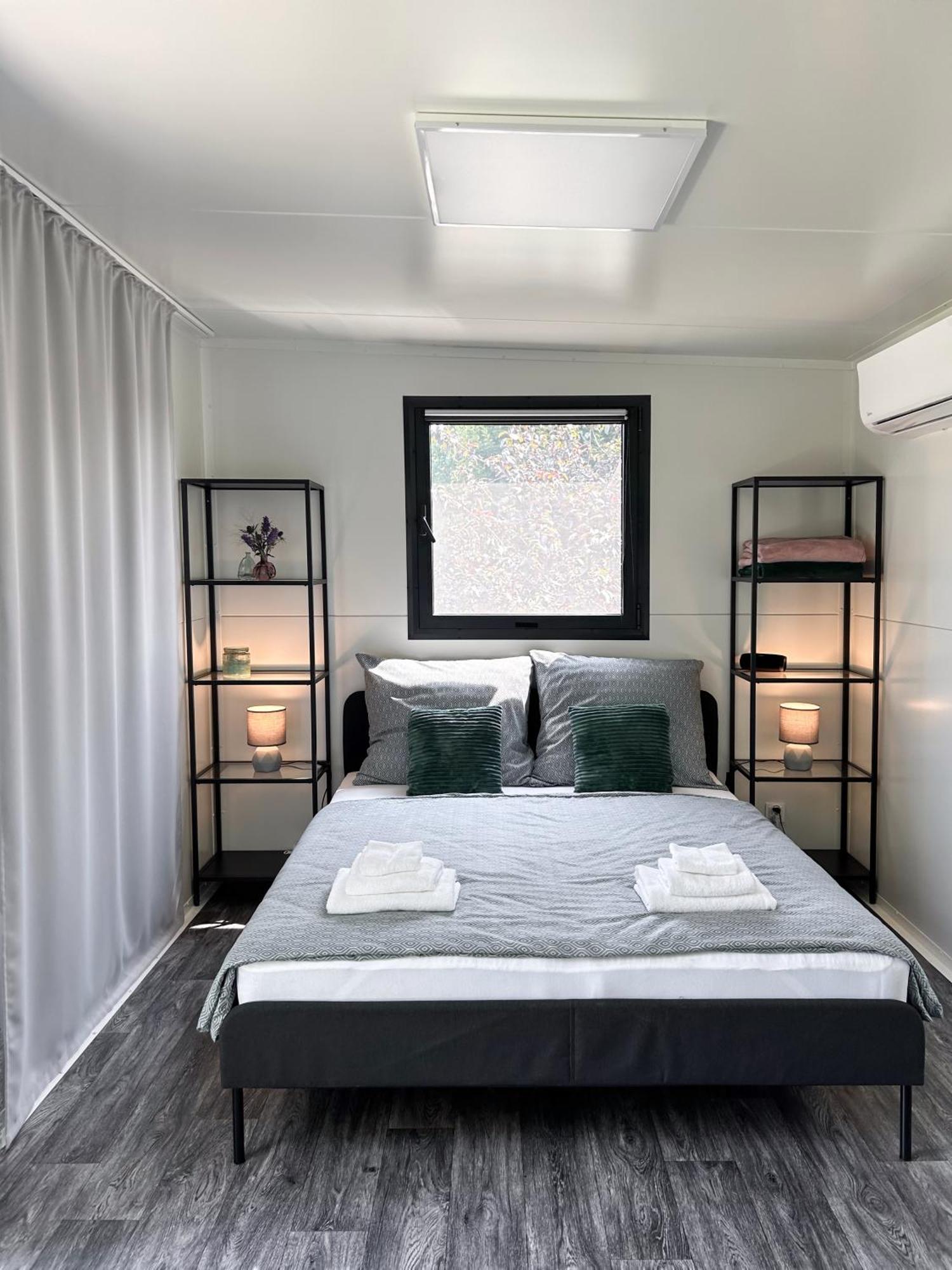 Apartament Tiny House Mezi Sklepy Kobylí Zewnętrze zdjęcie