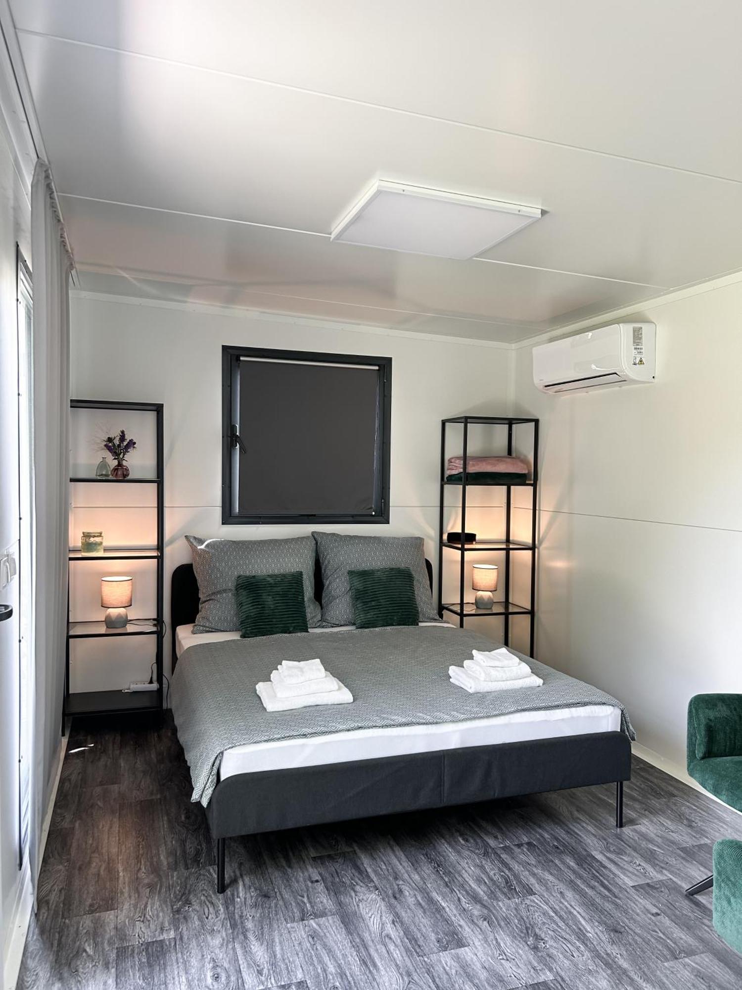 Apartament Tiny House Mezi Sklepy Kobylí Zewnętrze zdjęcie