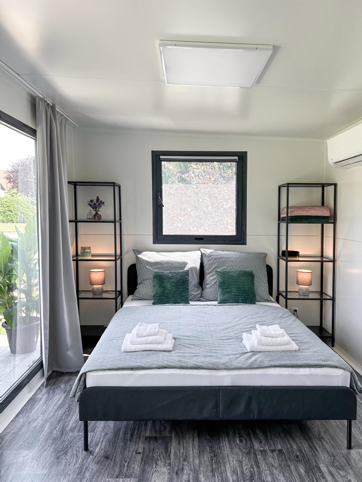 Apartament Tiny House Mezi Sklepy Kobylí Zewnętrze zdjęcie